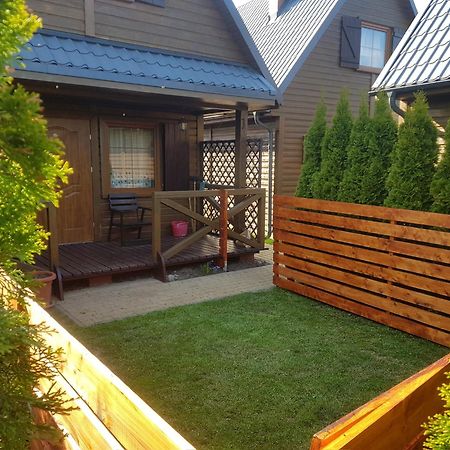 Caloroczne Domki Nad Morzem I Jeziorem Jezierzany المظهر الخارجي الصورة